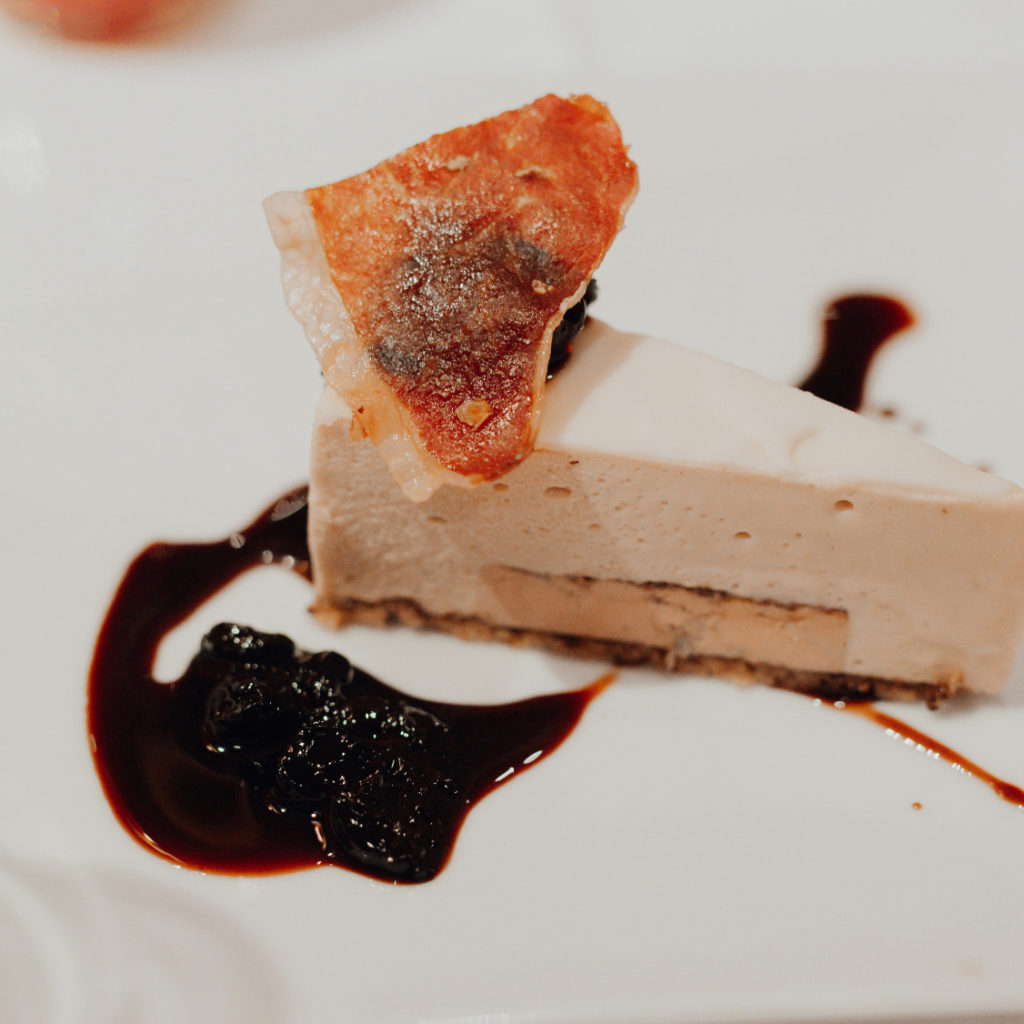 Tarta de Foie con Jamón Ibérico y Culis de Picota